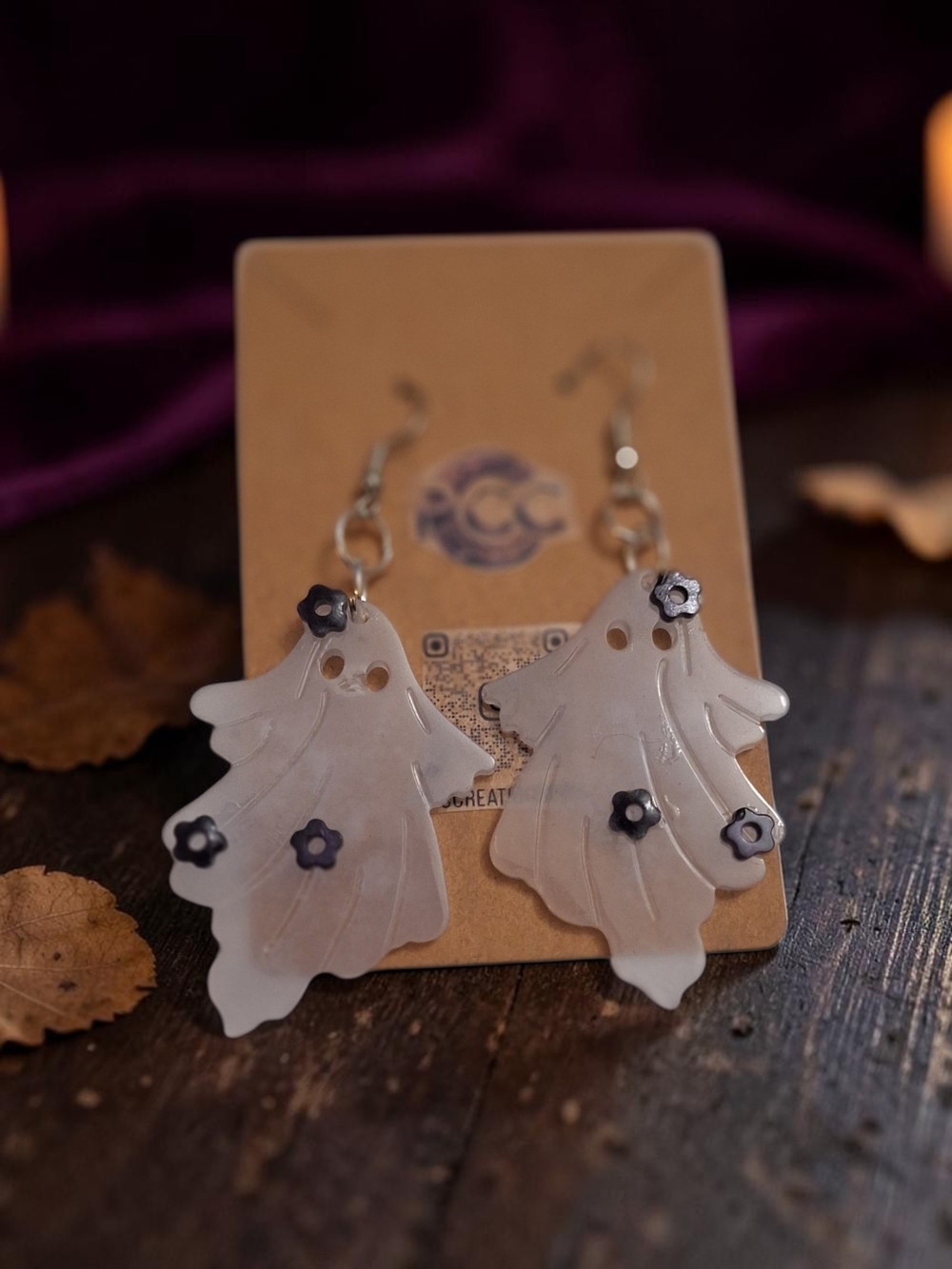 Glow-in-the-Dark Floral Ghost Earring